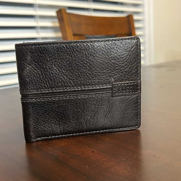 Fossil Leather Bifold Brown Leather Men’s Wallet - Picture 9 of 13